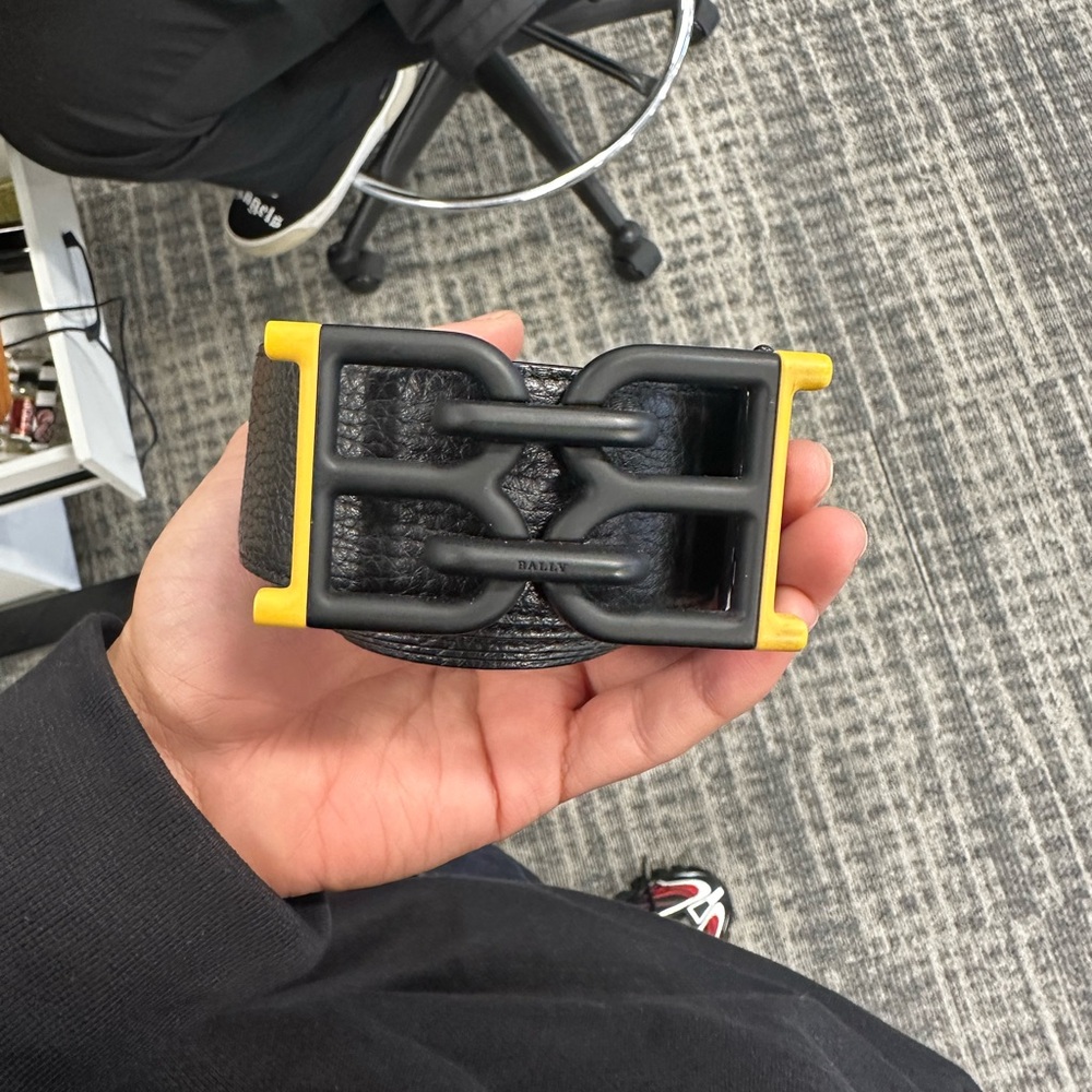Bally B Chain Black and Yellow Belt
